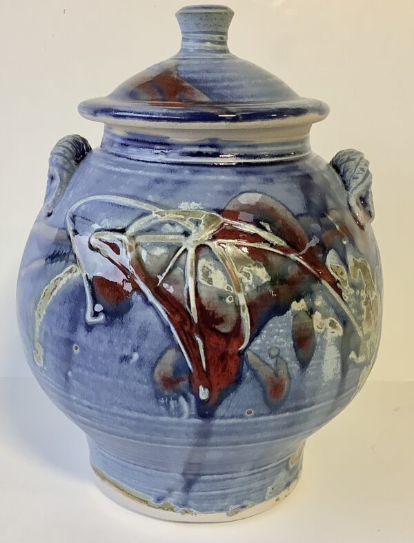 Showing an ash urn in New Blue